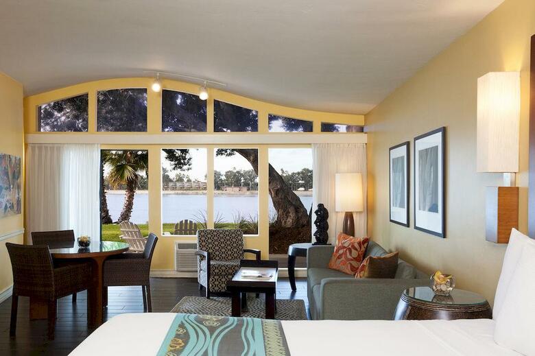 Hotel Paradise Point Resort And Spa