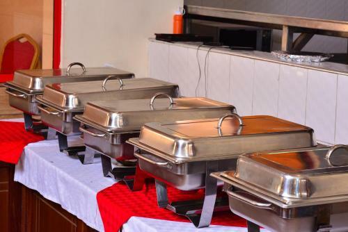 Bed & Breakfast Airport Seasons Hotel