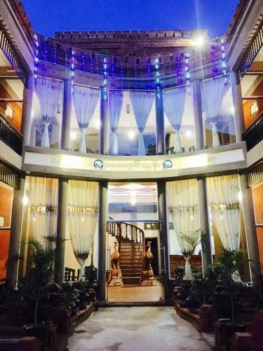 La Yaung Thoon Hotel