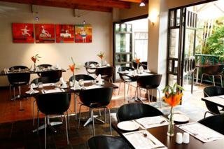 Court Classique Suite Hotel