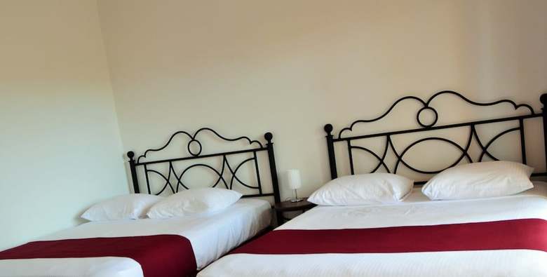 Hotel Jardin De Granada