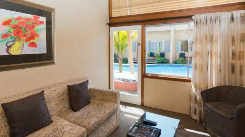 Motel Oasis Beach Resort