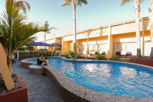 Motel Oasis Beach Resort