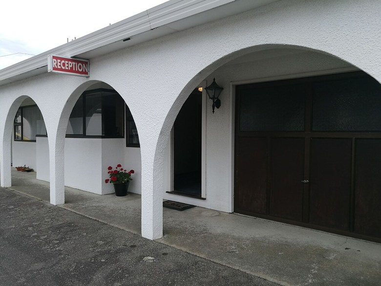 Hacienda Motel