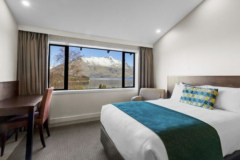 Copthorne Hotel & Resort Lakefront Queenstown