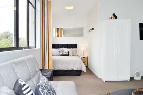 Towny - Character Apartment - 2 Bedrooms