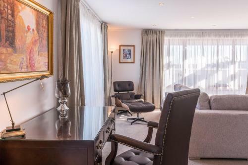 Fino Hotel & Suites