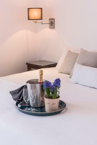Fino Hotel & Suites