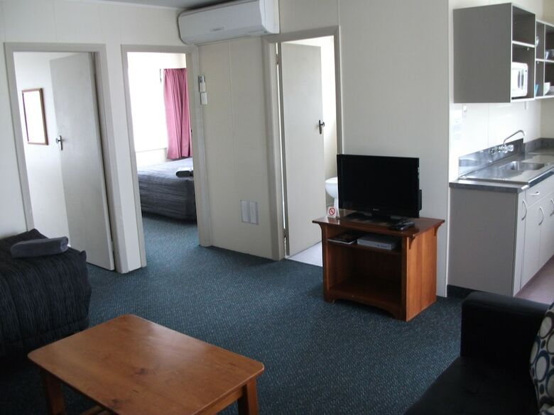Scenicland Motels