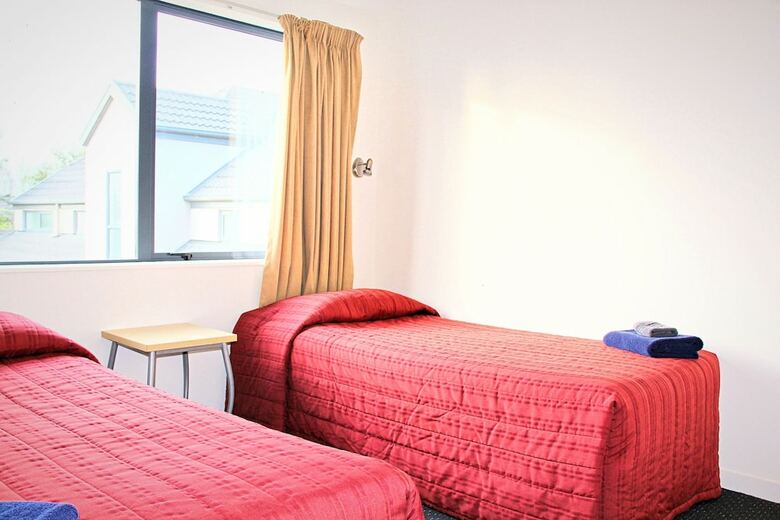 298 Westside Motor Lodge