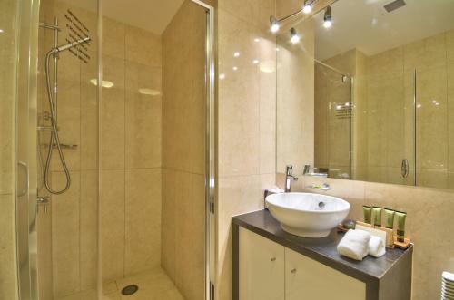 Private Apartments At The Beacon