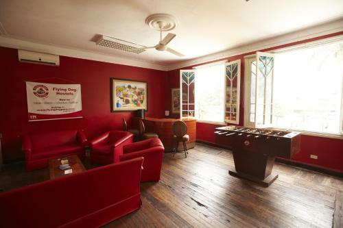 Flying Dog Hostels - Backpackers