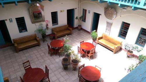 Bed & Breakfast Hostal Suecia 2