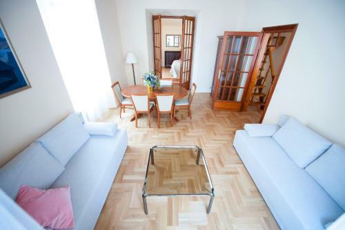 Apartments Roman
