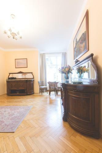 Apartments Roman