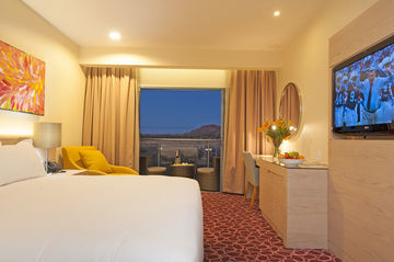 Hotel Lasseters (standard Rm)