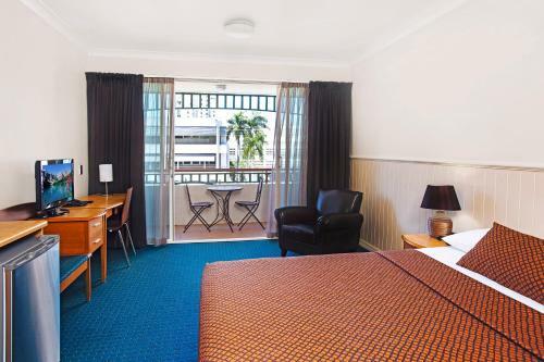 Hotel City Oasis Inn