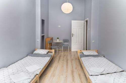 Hostel Delis