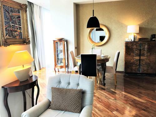 Luxury Apartments Mondrian Old Town