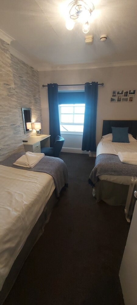 Hen Dy Hotel