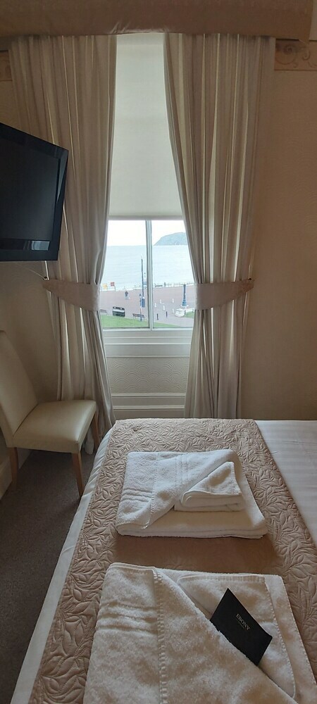 Hen Dy Hotel