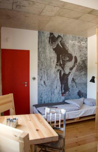 Hostal Trafo Base Camp