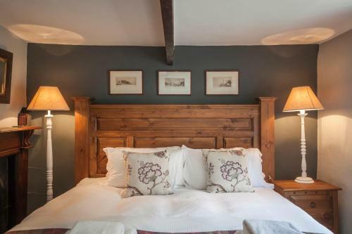 Three Little Pigs Luxury Cottage