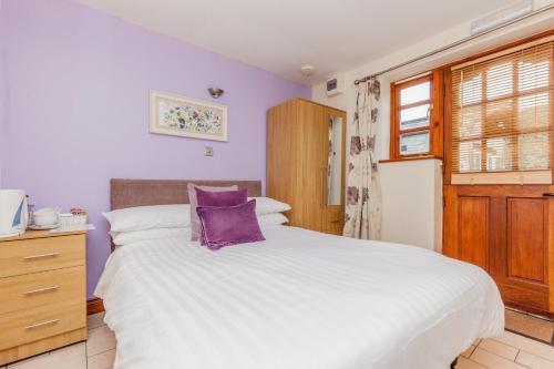 Priory Restaurant And B&B