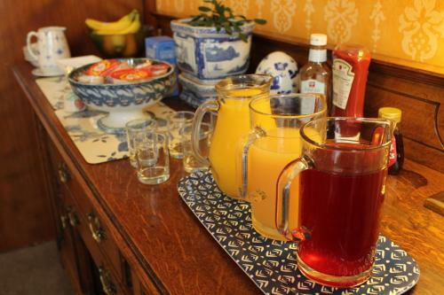 Hostal Montague Guest House