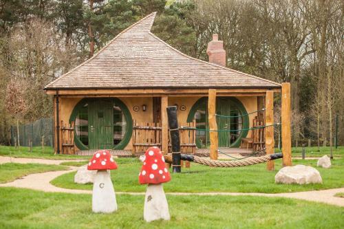 Hotel Enchanted Village