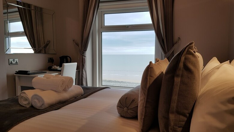 Bed & Breakfast Pebble House