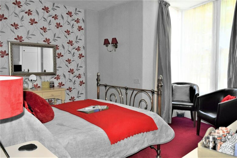 Bed & Breakfast The View Guest House