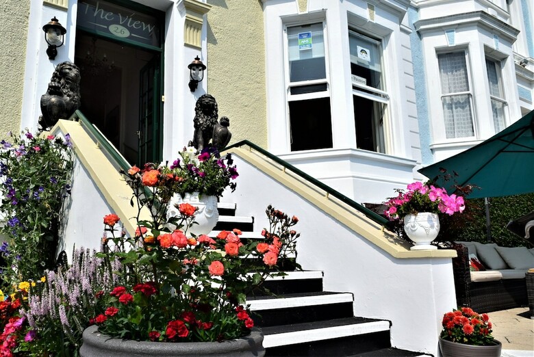 Bed & Breakfast The View Guest House