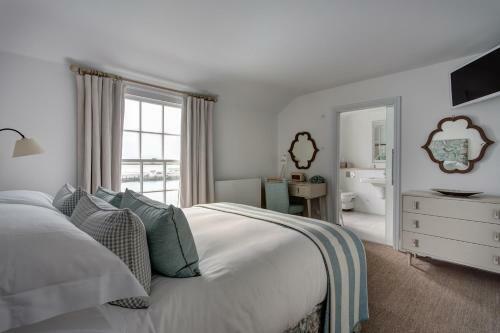 Idle Rocks Hotel