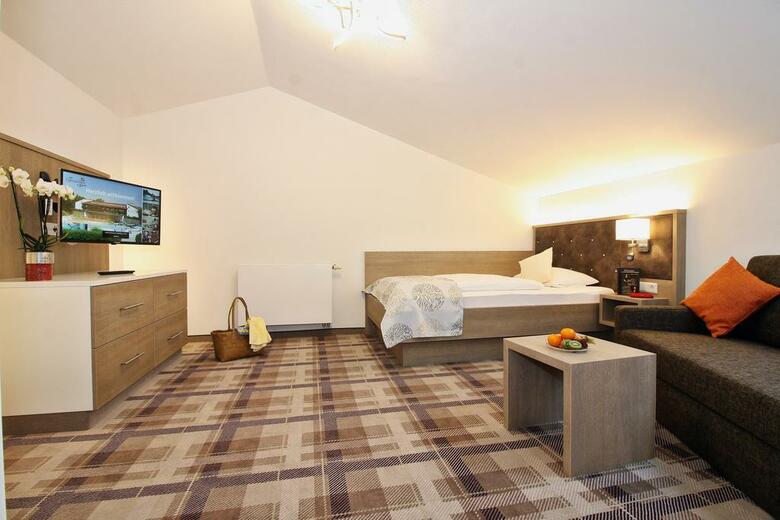 Hotel Chrysantihof