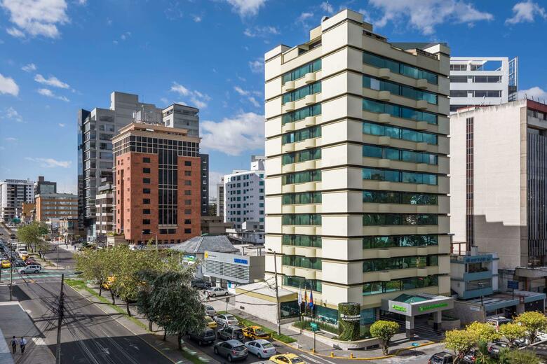 Hotel Howard Johnson La Carolina- Quito