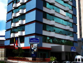 Hotel Howard Johnson La Carolina- Quito