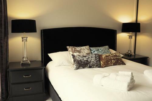 Pinnacle Residences- Vesta Apartments