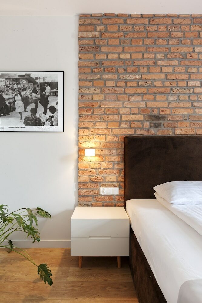 Cinema Hostel & Apartments