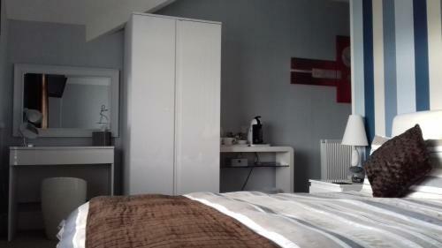 Hostal The Waterford
