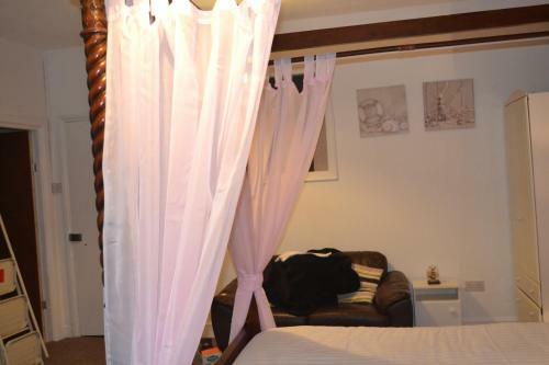 Hostal Holmlea
