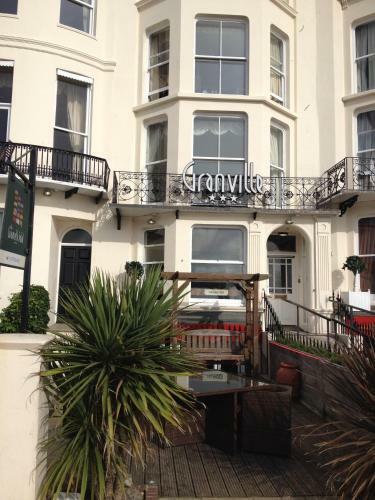 Cecil House Hotel