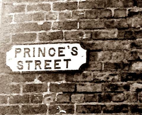Walled City B&B Princes House