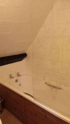 Hostal The Witney Guest House