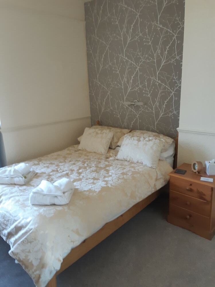Hostal Tregella Guest House