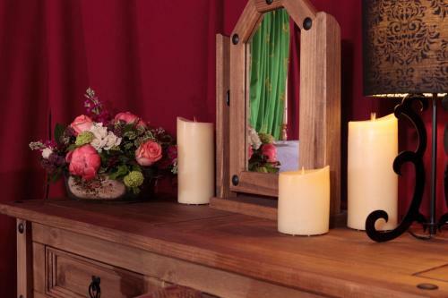 Knights Glamping At Leeds Castle