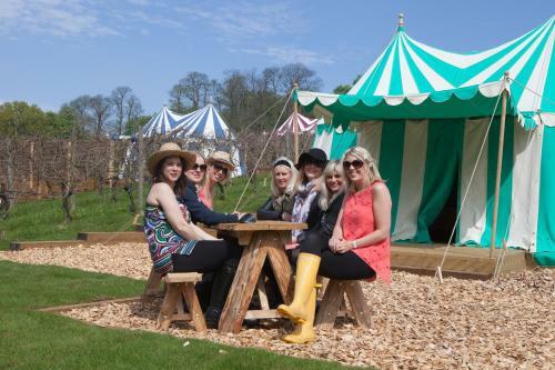 Knights Glamping At Leeds Castle