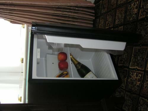Hostal Christleton House