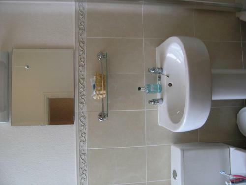 Hostal Christleton House