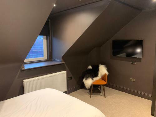 Hostal Raniven Guest House